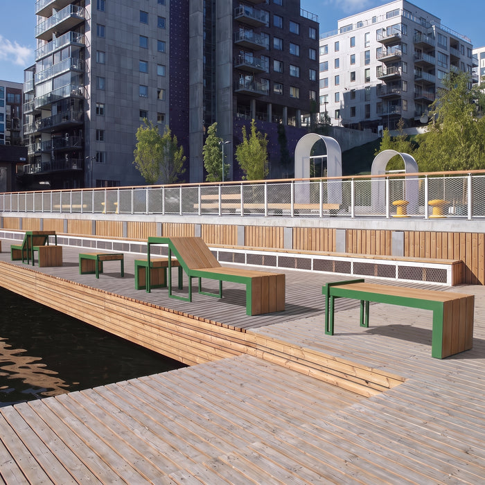 Gewerbefabrik Sitzbank Herrieden Outdoor Bank Parkbank Holz Grün RAL 6018 Stadt