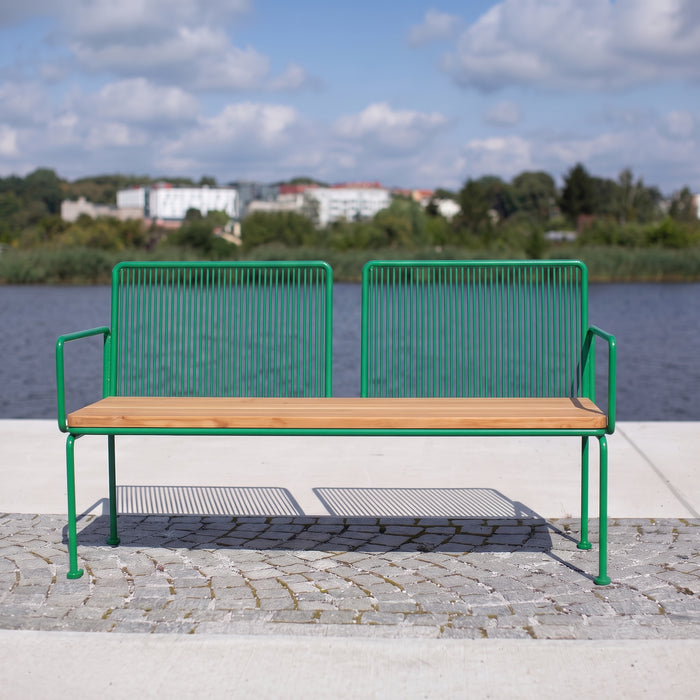Gewerbefabrik Sitzbank Lengenfeld Outdoor Bank Parkbank Holz Grün RAL 6018 Stadt