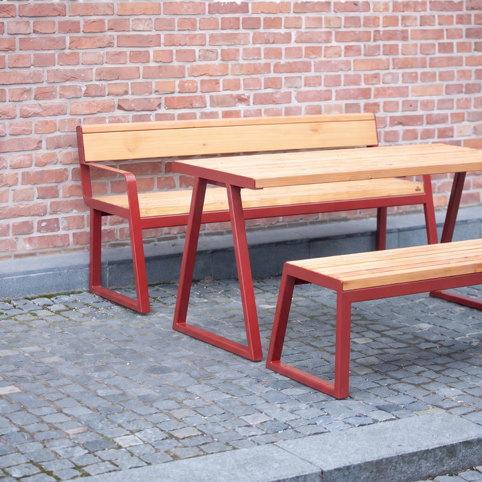 Gewerbefabrik Tisch Kirsbach Holz Outdoor Stadtmobiliar Rot RAL 3001 Sitzgruppe