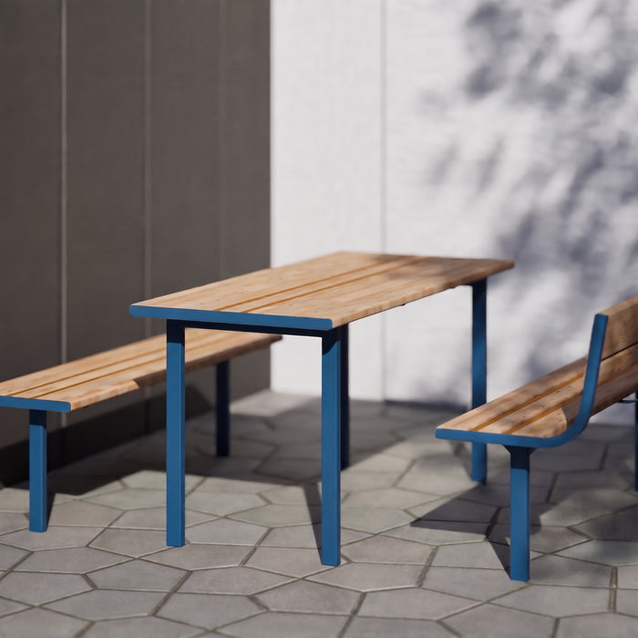 Gewerbefabrik Tisch Neubeckum Outdoor Stadtmobiliar Blau RAL 5005 Sitzgruppe