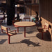 Gewerbefabrik Tisch Neubois Outdoor Stadtmobiliar Rot RAL 3001 Sitzgruppe