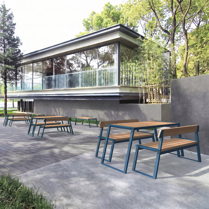 Gewerbefabrik Tisch Rottorf Holz Outdoor Stadtmobiliar Blau RAL 5005 Szene
