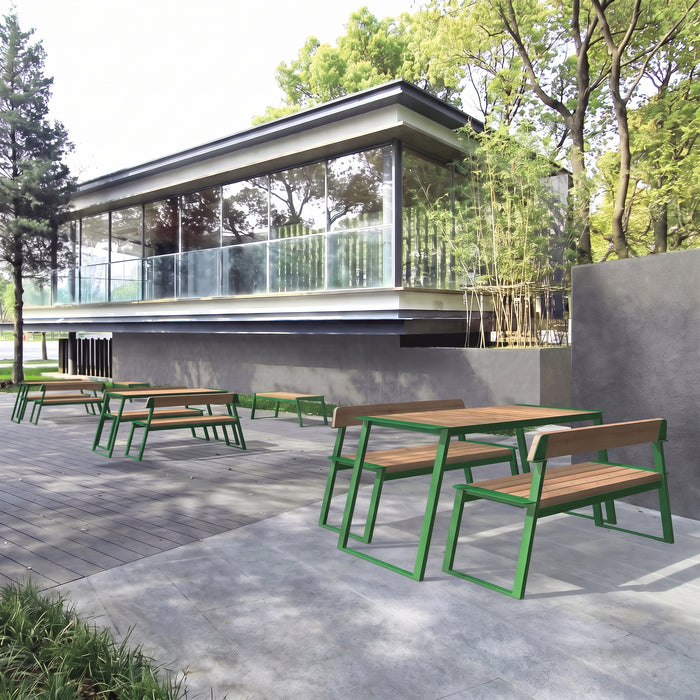 Gewerbefabrik Tisch Rottorf Holz Outdoor Stadtmobiliar Grün RAL 6018 Szene